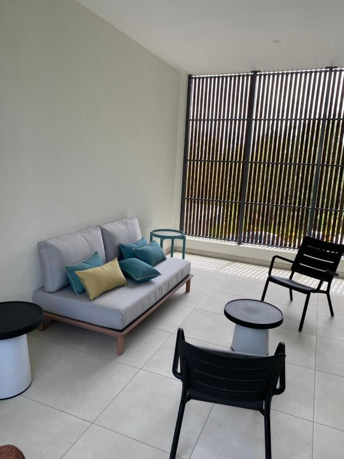 Eastern Blue Beachfront Luxury Apartment Poste Lafayette Exterior foto