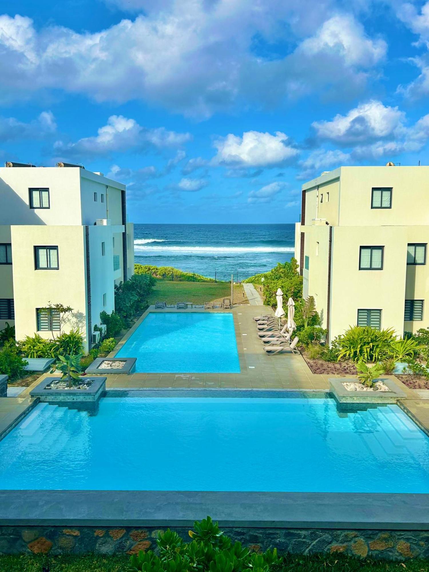 Eastern Blue Beachfront Luxury Apartment Poste Lafayette Exterior foto